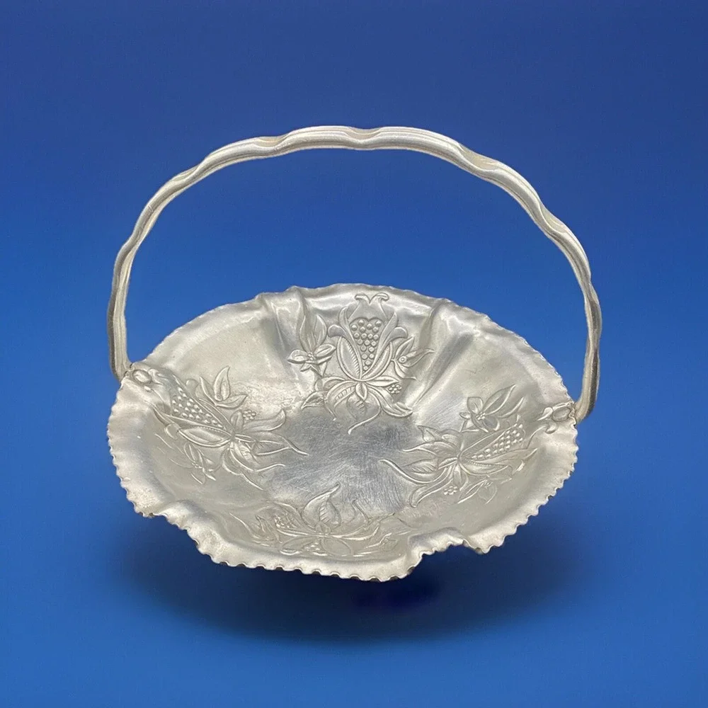 Vintage Hammered Aluminum Basket w/ Handle‎ Decorative Collectible Decor